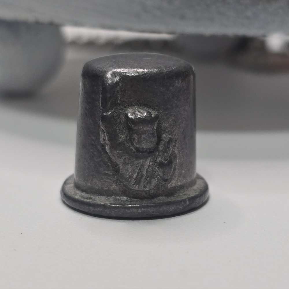 Vintage Statue Of Liberty And Liberty Bell Souvenir Metal Thimble ~Read Details